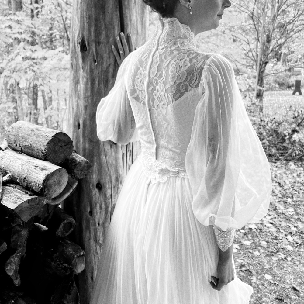 Vintage wedding gown - Picture 7 of 8